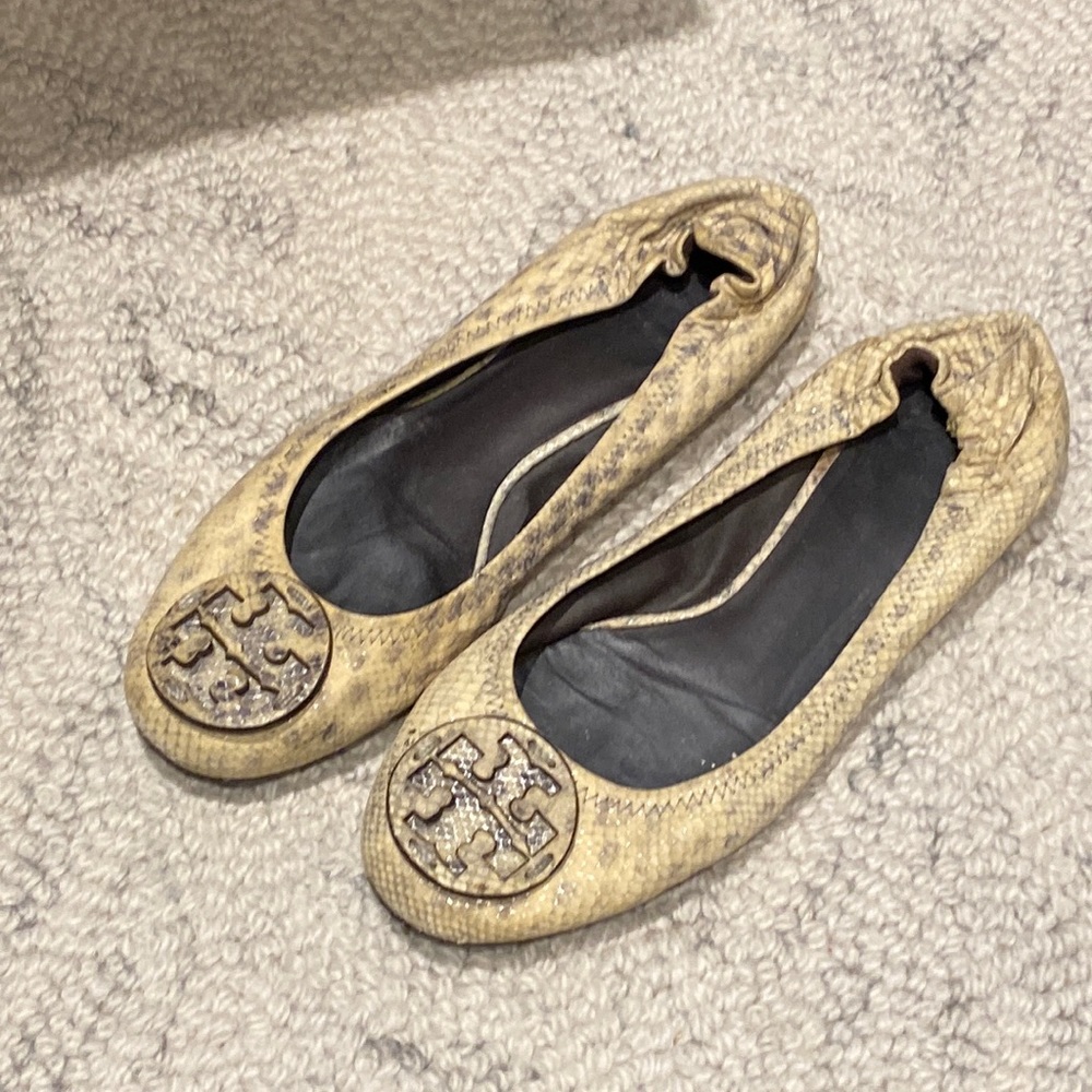 Snakeskin Tory Burch flats